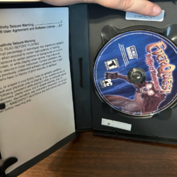 EverQuest Depths of Darkhollow PC Game CIB - Picture 3 of 5